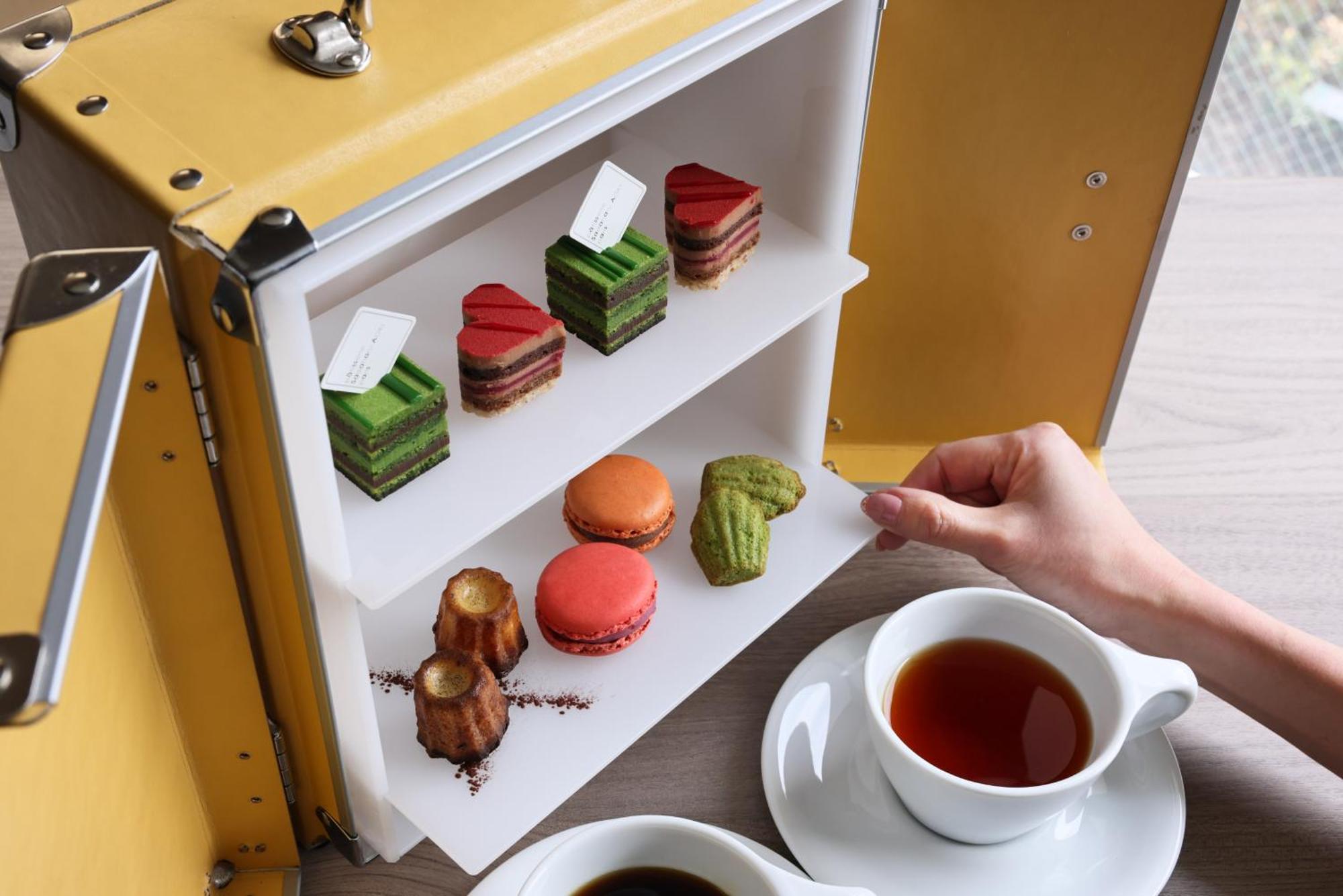 The Royal Park Hotel Iconic Kyōto Esterno foto A tea box